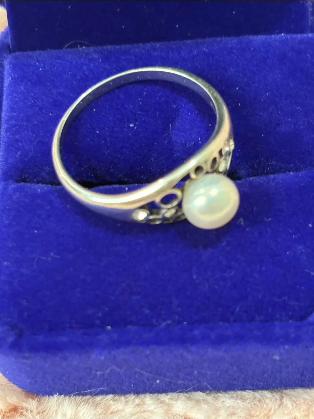 Real Freshwater Pearl and Cubic Zirconia Sterling Silver Ring with White Pearl